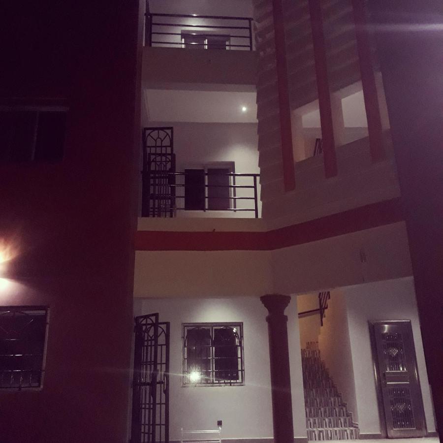 Residence L'Escale Equipements Moderne Bamako Bagian luar foto