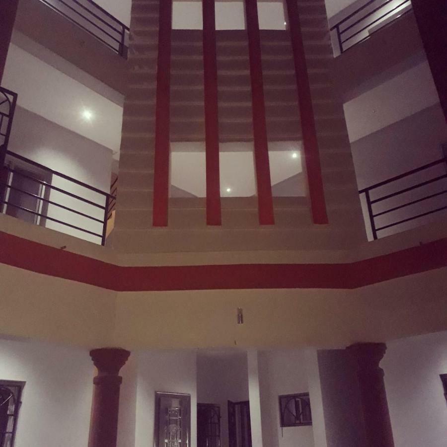 Residence L'Escale Equipements Moderne Bamako Bagian luar foto